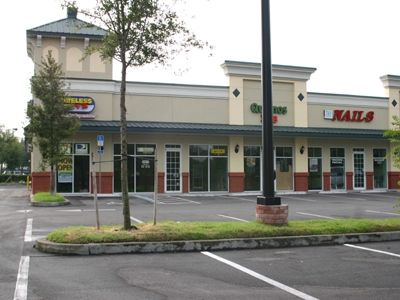 Exterior of Apopka Plaza Retail Building