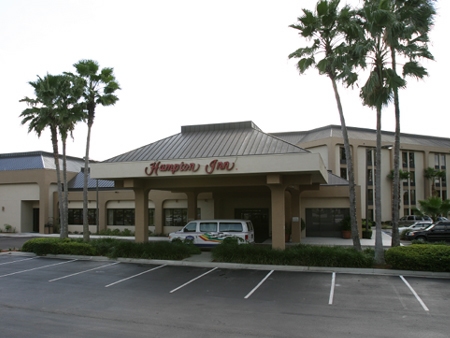 Hampton Inn Exterior