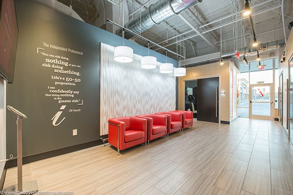 iStudio Waiting Area in Winter Garden